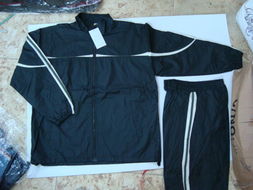 福州榮登貿易 雪克套網布男套裝貨源充足，覆蓋鞋帽、服飾、童裝零售與批發