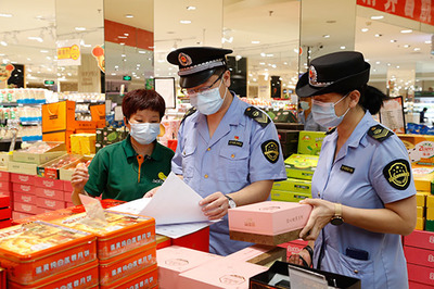 線上線下并重，豐臺(tái)市場(chǎng)監(jiān)管局開(kāi)展“兩節(jié)”食品安全專項(xiàng)檢查